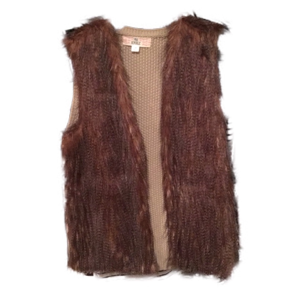 FAUX FUR VEST